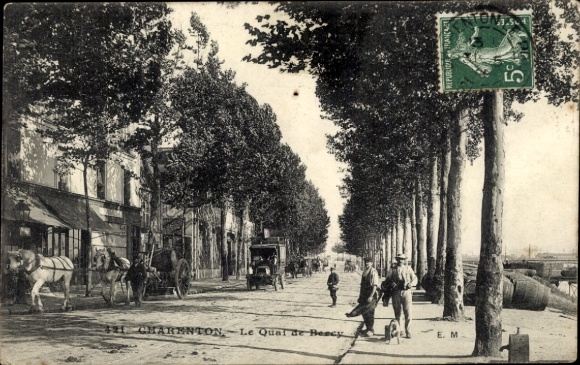 Ak Charenton le Pont Val de Marne, Straße mit Bäumen, Pferdewagen, Menschen, Oldtimer-Auto