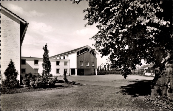 Ak Korschenbroich am Niederrhein, Kreis Altersheim, Außenansicht vom Garten