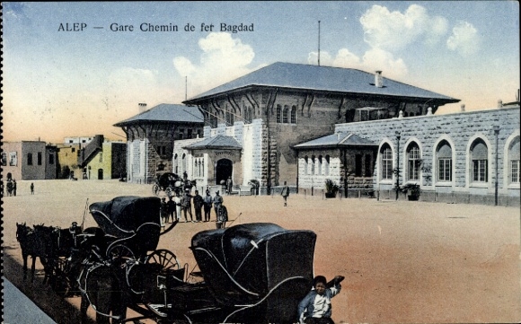 Postcard Aleppo Syria, Baghdad train station, carriages