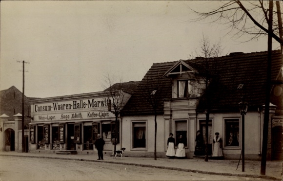 Photo Postcard Marwitz Velten in der Mark, consumer goods hall