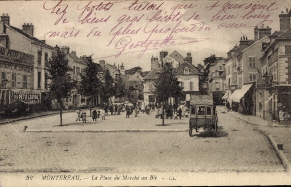 Ansichtkaart Montereau Seine et Marne, Place du Marche au Ble, rijtuig