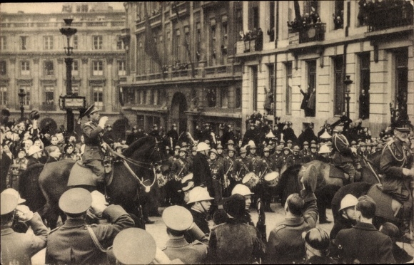 Postcard Bruxelles Brüssel, The Advent of King Leopold III, Palace of the Nation