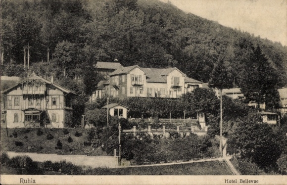 Ak Ruhla in Thüringen, Hotel Bellevue, schöne Häuser, natürliche Umgebung