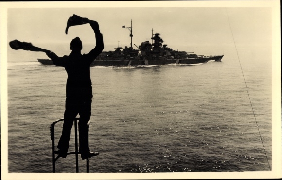PC German warship, battleship of the Bismarck class, beckoning, Kriegsmarine