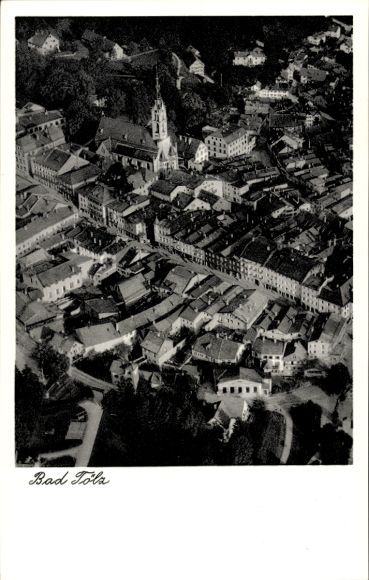 Postcard Bad Tölz in Upper Bavaria, aerial view of cityscape, church, houses