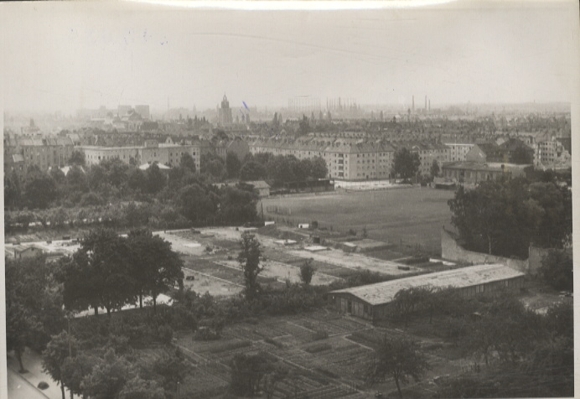 Original Fotos Berlin Tempelhof, Panorama vom Ullsteinhaus gesehen, um 1945/46, ca. 12x17 cm