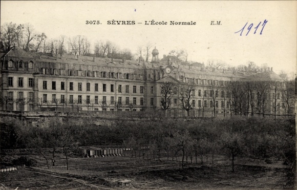 Ak Sèvres Hauts de Seine, L'Ecole Normale, Schule