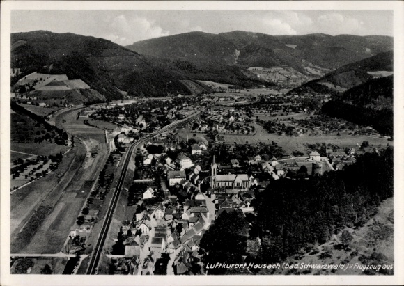 Ak Hausach im Schwarzwald, Luftkurort Hausach, Landschaftsansicht, Schwarzwald, Flugaufnahme