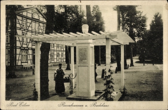 Postcard Bad Eilsen Lower Saxony, Roccabrunnen, bathhouse