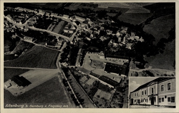 Ak Altenburg in Thüringen, Luftaufnahme Altenburg, Häuser, Landschaft, Gasthaus