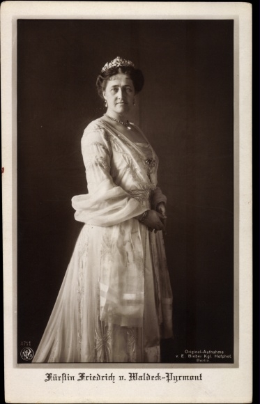 Postcard Princess Friedrich von Waldeck Pyrmont, portrait