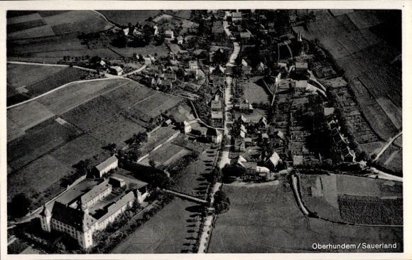 Postcard Oberhundem Kirchhundem Sauerland, aerial photograph