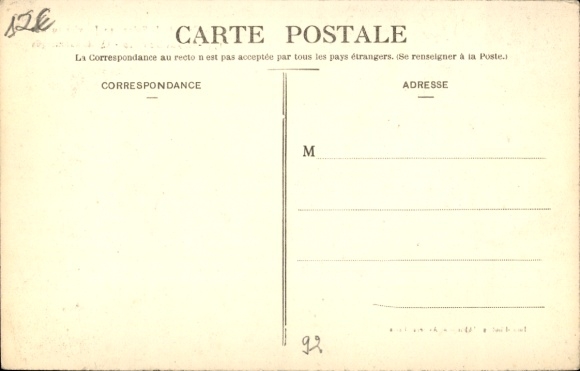 Postcard Courbevoie Hauts de Seine, flood, January 1910, man on tree trunk, flooded street