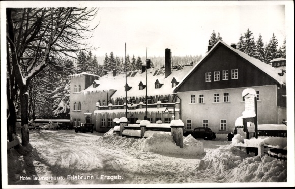 Ak Erlabrunn Breitenbrunn in het Ertsgebergte, Hotel Täumerhaus in de winter