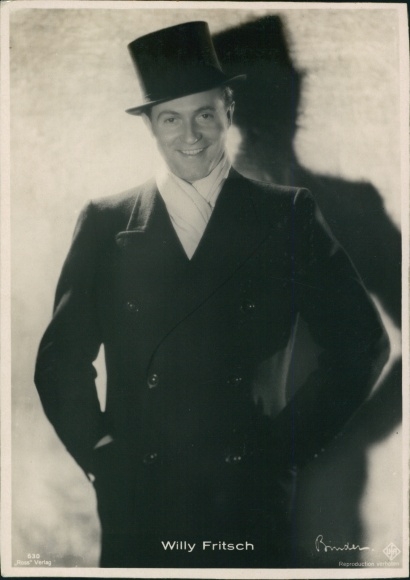 Postcard actor Willy Fritsch, portrait, cylinder