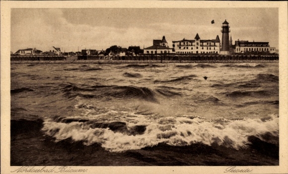 Ak Nordseebad Büsum, Ort vom Meer aus gesehen, Leuchtturm