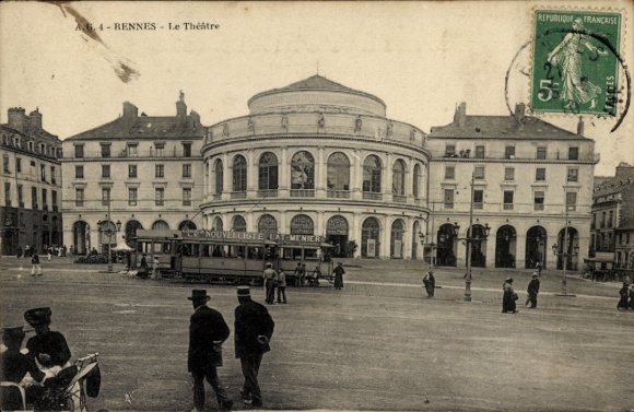 Ak Rennes Ille et Vilaine, Theater in  Straßenbahn, Menschen,  