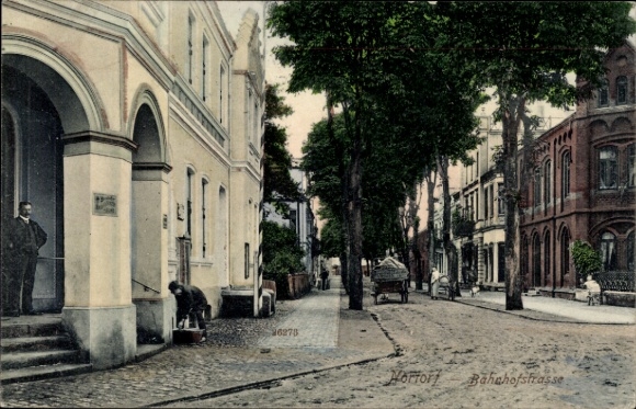 Ak Nortorf Schleswig Holstein, Bahnhofstraße, Straßenpartie, Gebäude