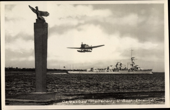 foto Ak Möltenort Heikendorf aan de Kieler Fjord, onderzeebootmonument, oorlogsschip, watervliegtuig