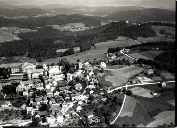 Ak Fürstenstein in Neder-Beieren, klooster, dorp, velden, bos