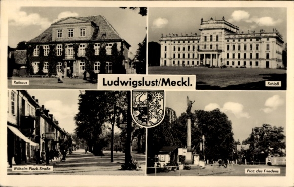 Postcard Ludwigslust in Mecklenburg Vorpommern, Town Hall, Castle, Square of Peace