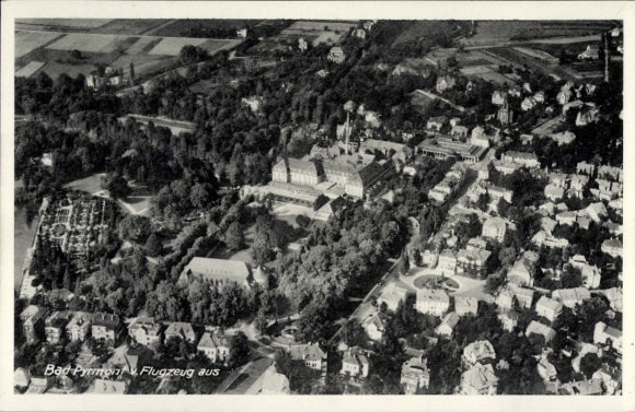 Postcard Bad Pyrmont in Lower Saxony, aerial view of beautiful landscape, buildings