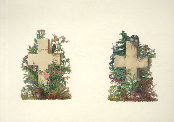 2 krzyże waflowe, kwiaty, trawy, drzewa, ptaki i gniazda, każdy o wymiarach ok. 11,5 x 8 cm