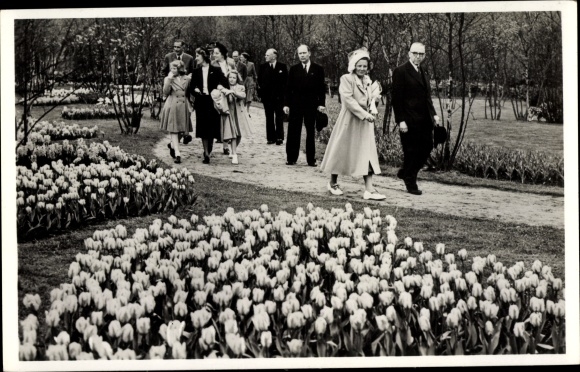 Postcard Queen Juliana of the Netherlands, flower exhibition, Lisse 1950