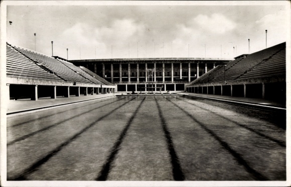 Postcard Berlin Charlottenburg Westend, Reichssportfeld, Swimming Stadium, Deutsche Kampfbahn