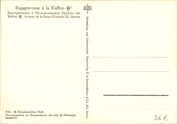 Postcard German Waffen SS, battle for a village in the East, battle, rifle, rubble, II. WW