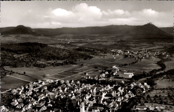 Ak Frickenhausen am Neckar Württemberg, Landschaftsaufnahme, Dorfansicht, Hügel im Hintergrund