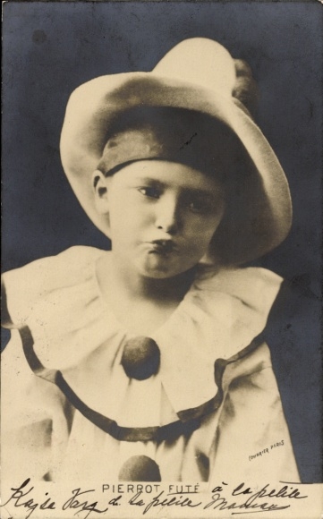 Postcard Pierrot Futé