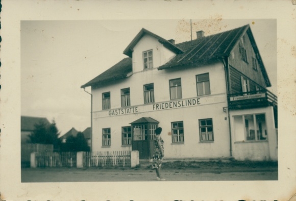 Photo Lindenberg Buchloe in the Gennachtal Swabia, restaurant Friedenslinde