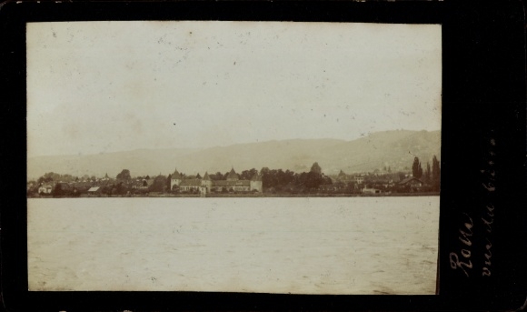 Photo Rolle Kt. Vaud Switzerland, view of the city
