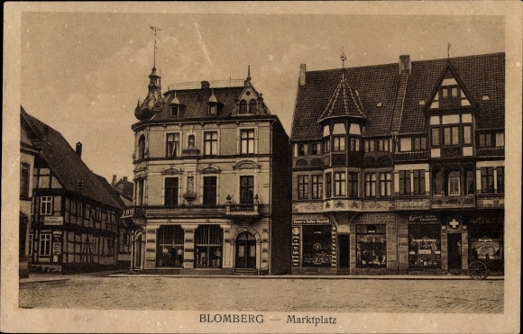 Ak Blomberg im Kreis Lippe, Marktplatz, Geschäfte