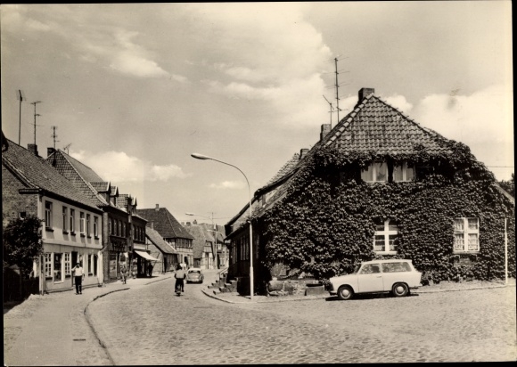 Postcard Klütz in Mecklenburg-Western Pomerania, Ernst Thälmann Strasse