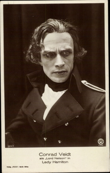 Postcard Actor Conrad Veidt, portrait as Lord Nelson in Lady Hamilton, Ross Verlag 564 1