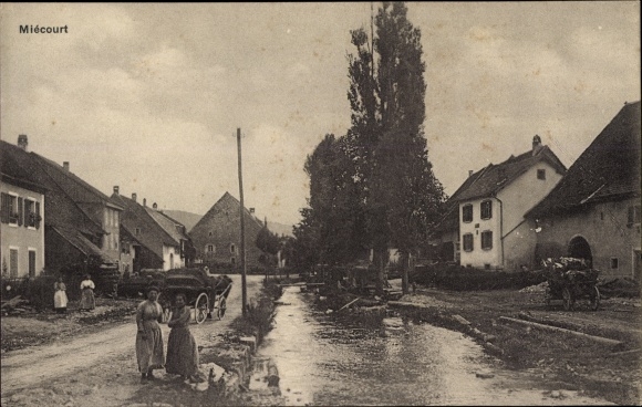 KP Miécourt Canton Jura, odcinek ulicy w mieście
