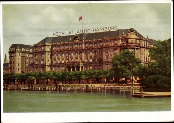 Postcard Hamburg Mitte St. Georg, Hotel Atlantic on the Outer Alster
