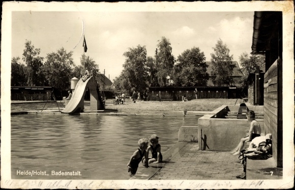 Ak Heide in Holstein, Badeanstalt, Freibad, Wasserrutsche