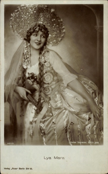 Postcard Actress Lya Mara, portrait