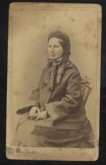 CdV portrait Grand Duchess Auguste of Mecklenburg-Schwerin, née Reuß zu Schleiz-Köstritz