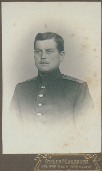 CdV French soldier in uniform, portrait, Regiment 142, photographer Mühlbauer Neubreisach Breisach