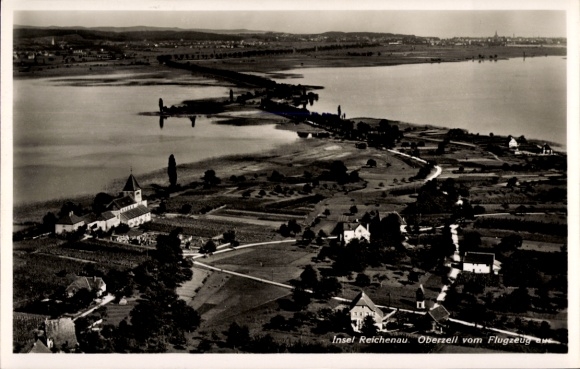 Ak Oberzell Insel Reichenau im Bodensee, Fliegeraufnahme
