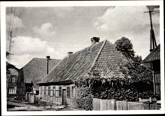Postcard Neuhaus an der Elbe, The old hospital, street section