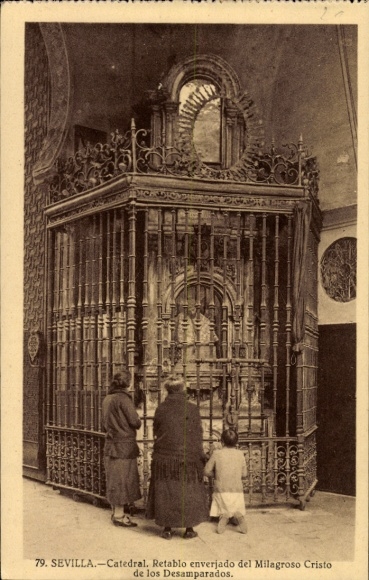 Postcard Seville Andalucía, Catedral, Retablo enverjado del Milagroso Cristo