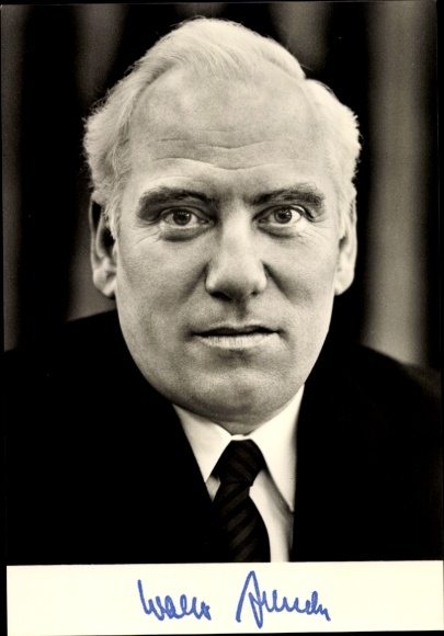 Postcard Politician Walter Arendt, Federal Minister for Labor and Social Affairs, Portrait, Autograph