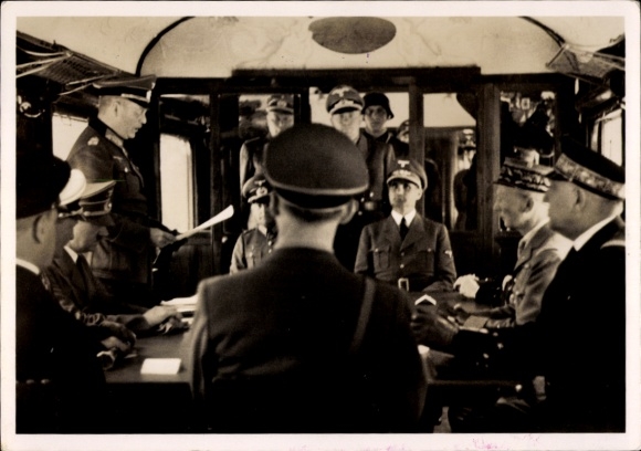 KP Rozejm w Compiegne 1940, Zabytkowy wagon kolejowy, Adolf Hitler, Hess, Keitel