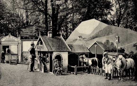 Postcard Schaefer's fairytale town of Lilliput, pony