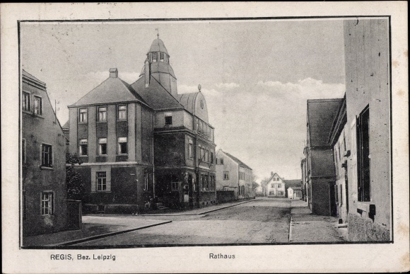 Postcard Regis in Saxony, town hall